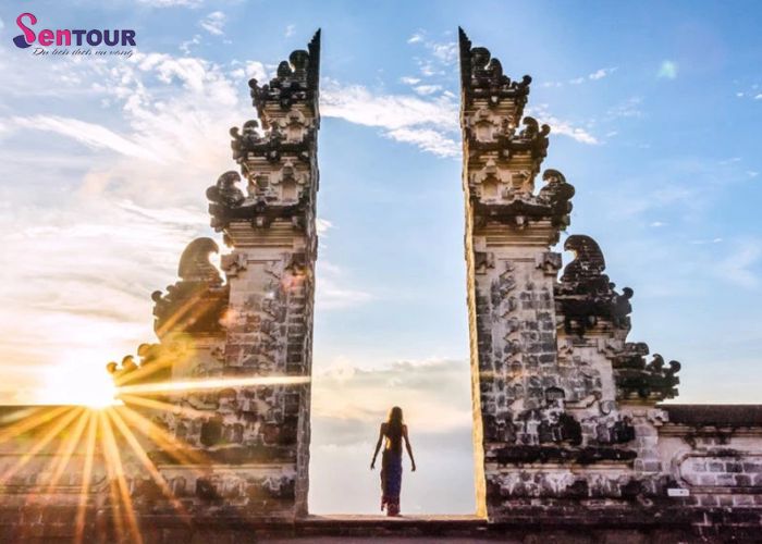 Cổng Trời Bali (Handara Gate) - Pura Lempuyang Temple: 